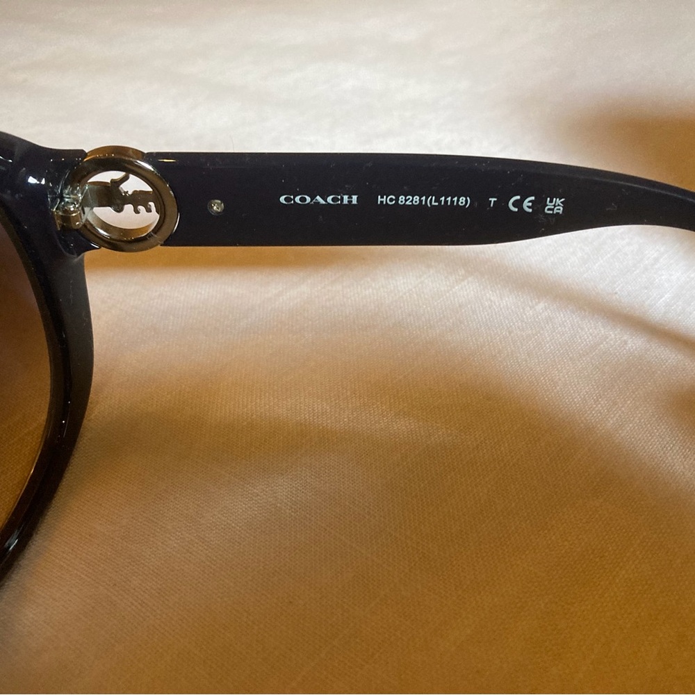 Coach Sunglasses - Picture 4 of 6
